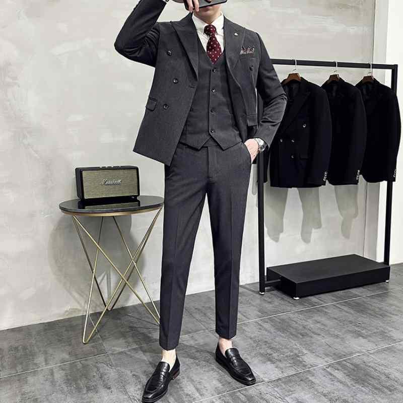 メンズ スーツ セット スタイリッシュ ジャケット ブレザー スリーピース ズボン パンツ ロング ベスト チョッキ ダブルブレスト 洗練 大人 男性 おしゃれ ビジネス カジュアル フォーマル オフィス パーティー 紳士服