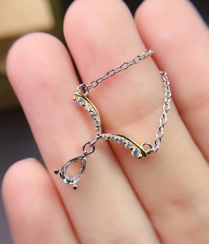 ネックレス レディース シルバー925 K18GP ツートンカラーメッキ 葉っぱモチーフ 鎖骨ペンダントトップ 空枠 4mm 6mm おしゃれ 上品 春夏｜モズラボ