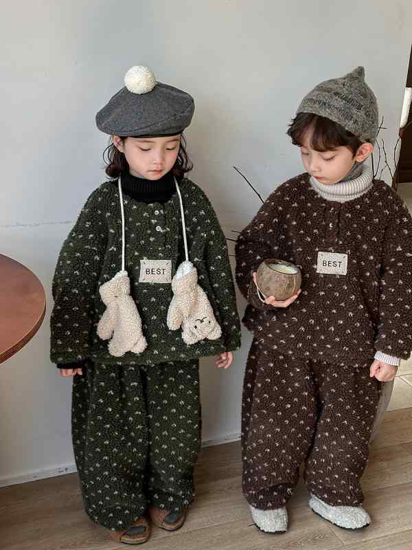 キッズ セットアップ 男の子 女の子 ベビー 冬物 裏起毛 ボア モコモコ 厚手 トレーナー スウェット バルーンパンツ かぼちゃパンツ 2点セット かわいい おしゃれ 部屋着 ルームウェア