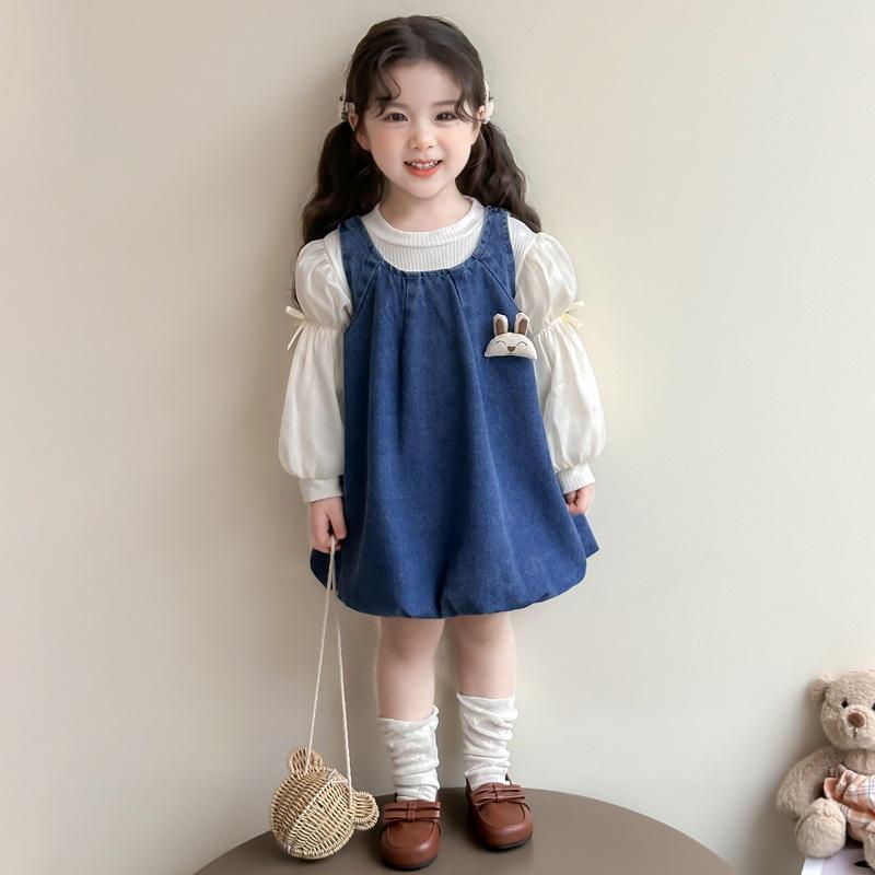 子供服 女の子 デニム サロペットワンピース ジャンパースカート 長袖 セットアップ 春秋 かわいい カジュアル ツーピース 柔らか素材 綿混素材 ブルー