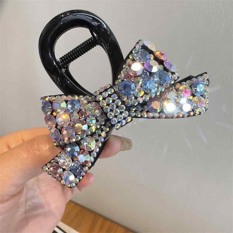 ヘアクリップ レディース キラキラ ラインストーン リボン フレンチスタイル まとめ髪 アップスタイル 後ろ姿 シャーククリップ バンスクリップ 人工クリスタル ハンドメイド マルチカラー ピンク