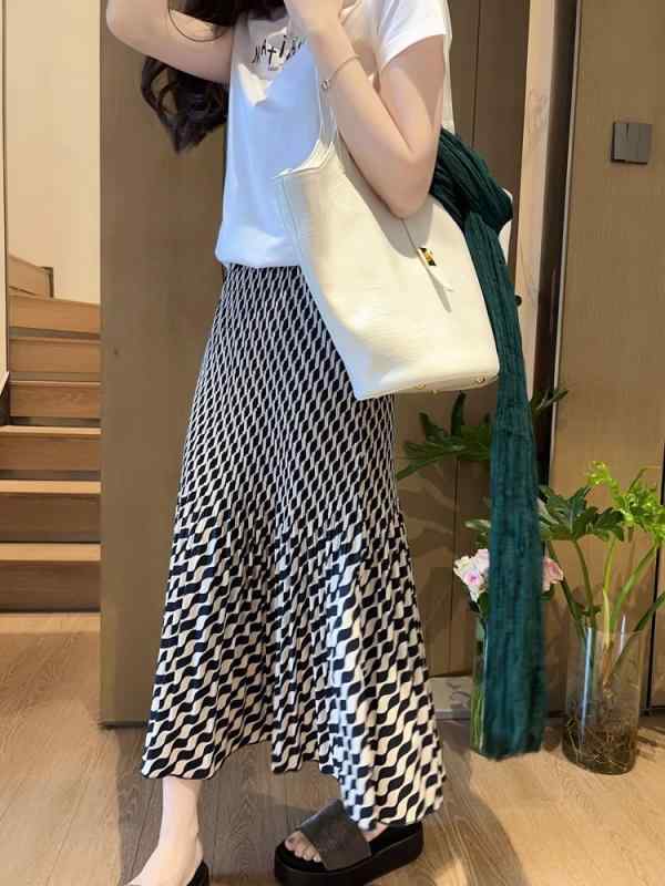 スカート レディース ロングスカート プリーツスカート ボトムス ミモレ丈 春夏 ウエストゴム 通勤 カジュアル 切り替え シフォン 幾何学模様 上品 フェミニン 動きやすい｜モズラボ