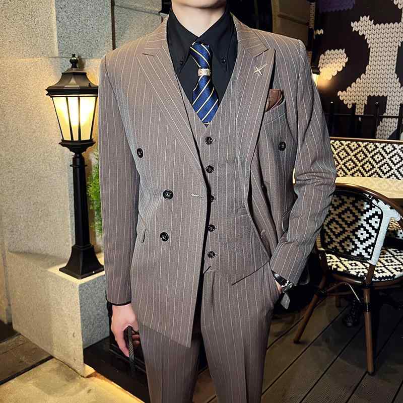 背広 メンズ ダブル乳ぶさ スリー天下太平 セットアップ か細い填まる 縞模様柄 ピークドラペル ブリティッシュスタイル 商行為 執務室 通い フォーマル 御芽出度 交歓会 儀式用