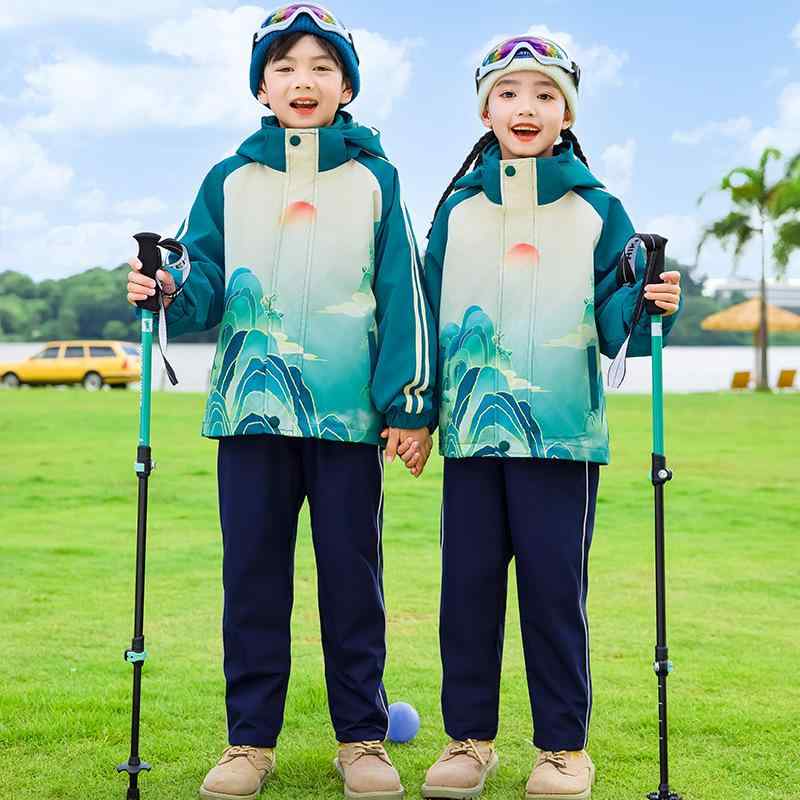 アウター キッズ 子供 小学生 幼稚園児 男女兼用 マウンテンパーカー シェルジャケット フード付き 取り外し可能 3点セット スクールユニフォーム クラスユニフォーム 園服 通学 運動会 春秋冬 ポリエステル素材 ソフトタッチ