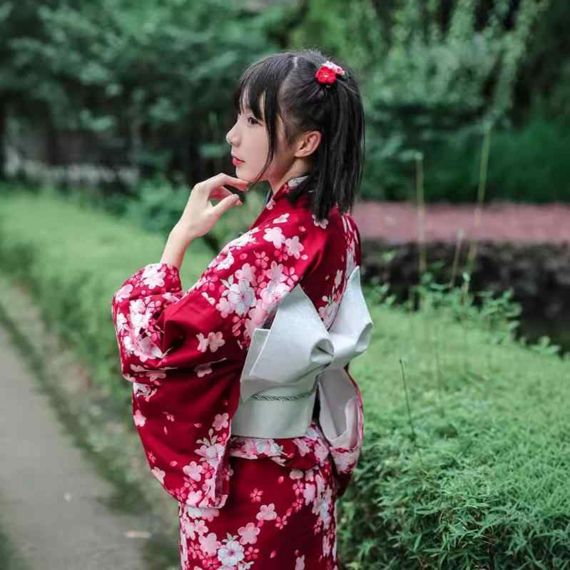 和服 レディース 浴衣 簡単着付け 初心者向け アイロン不要 シワになりにくい 色落ちしにくい 酒紅色 小桜柄 9点セット 定型帯付き ポリエステル素材 花火大会 夏祭り イベント 和装