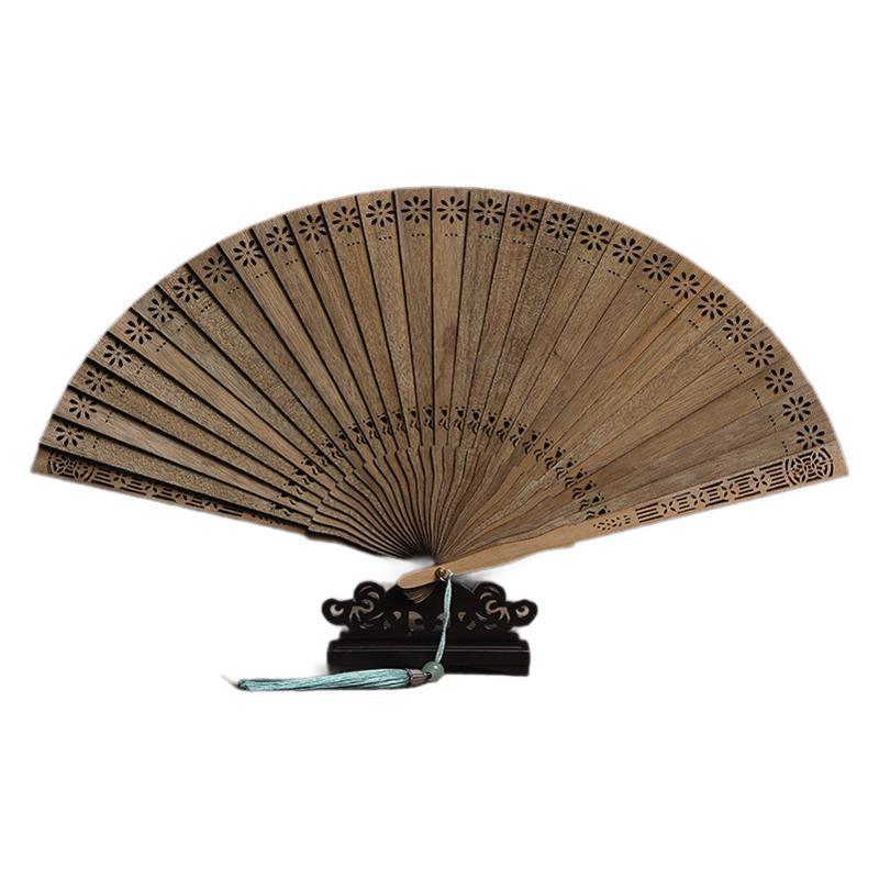 扇子 金糸楠木 天然木 透かし彫り 花柄 涼をとる 蘇州扇 伝統工芸品 クラシック 和風 置物 インテリア ギフトボックス入り 贈答 プレゼント 記念品 誕生日 父の日 母の日 敬老の日 還暦祝い