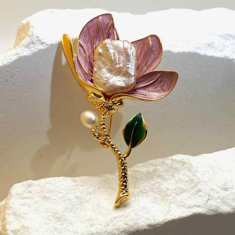 ブローチ レディース 女性用 天然淡水パール バロック スクエア 花 エナメル加工 リアル シンプル エレガント 上品 レトロ クラシック アクセサリー カラフル