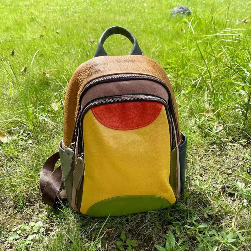 リュックサック レディース 本革 牛革 切り替え 防水 耐摩耗 衝撃吸収 10インチPC収納 A4対応 大容量 カラフル 欧米風 おしゃれ 通勤 旅行用 カジュアル アウトドア ソフトタイプ 多機能 ポケット豊富 春夏｜モズラボ