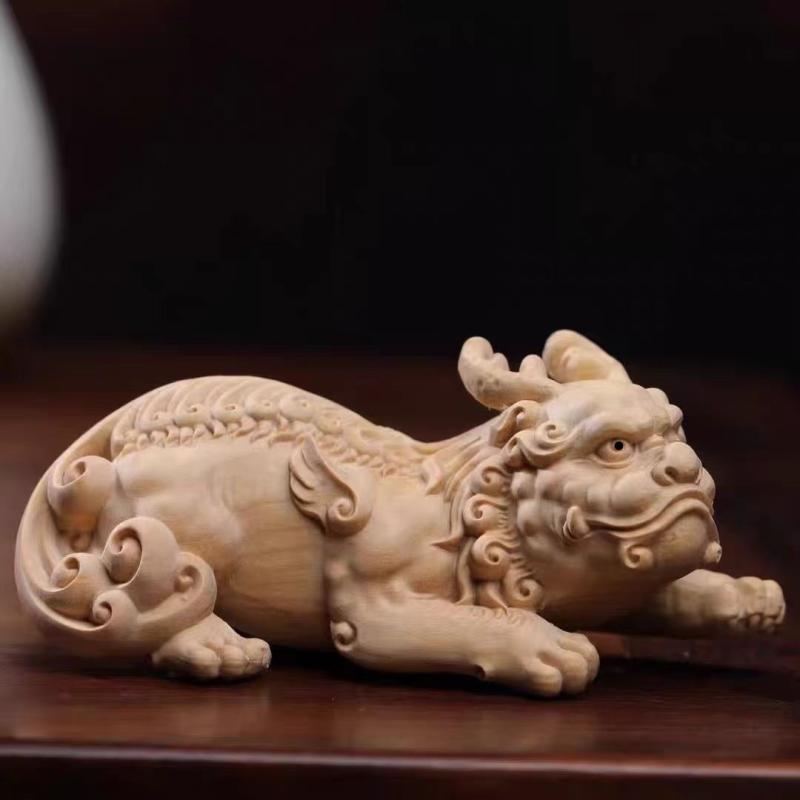置物 小葉黄楊 双角 貔貅 ラッキーアイテム 金運招来 財運アップ 厄除け 古代瑞獣 掌サイズ 無垢材 彫刻 インテリア 飾り物