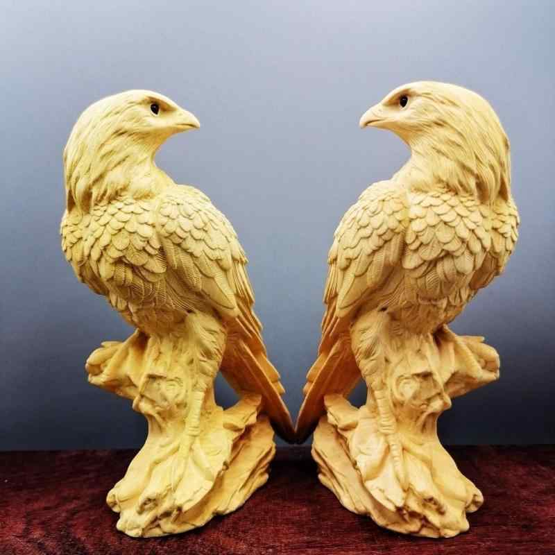 置物 柘植 鷲 一刀彫り 精密彫刻 高さ8cm 工芸品 縁起物 開運 成功 商売繁盛 飛躍祈願 インテリア オブジェ 飾り リビング 玄関 書斎 オフィス 和室 洋室 モダン 風水 魔除け