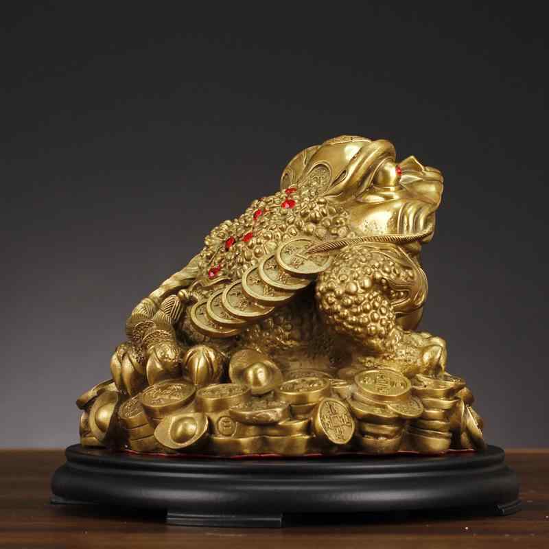 置物 風水 招財 金運 ラッキーアイテム 縁起物 商売繁盛 開運 真鍮製 三足金蟾 元宝 中華風 インテリア オブジェ 玄関 リビング オフィス 店舗 デスク飾り 工芸品