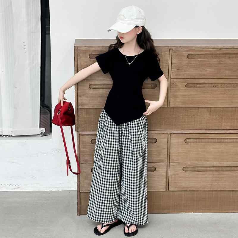 セットアップ 女の子 ガールズ キッズ ジュニア 子供服 チェック柄 ワイドパンツ 半袖Tシャツ 2点セット カジュアル 韓国風 オルチャンスタイル 薄手 コットン 綿混 ゆったり 涼しい 快適 部屋着 ルームウェア 通学 普段着 夏服