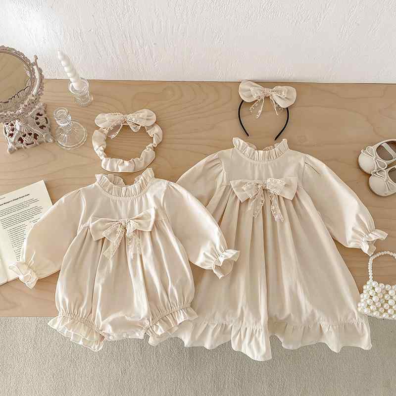 ロンパース ベビー 女の子 綿100% 肌に優しい A類安全 着心地良い 長袖 プリンセス風 リボン 三角デザイン ワンピース型 姉妹お揃い 韓国風 おしゃれ 春秋 出産祝い プレゼント 普段着