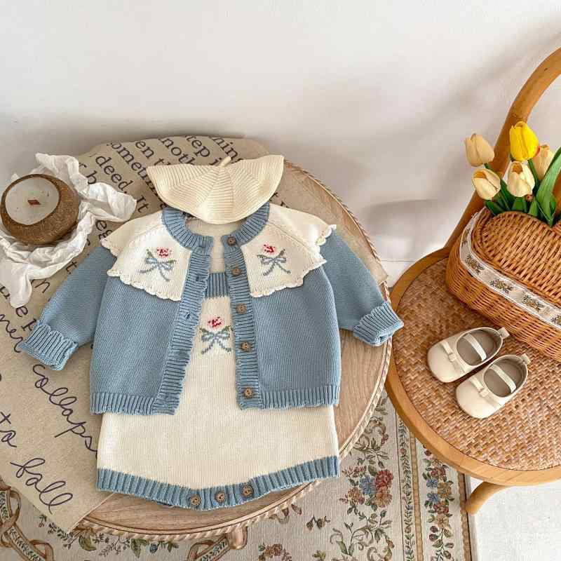 ベビー服 女の子 セットアップ 手編み レース 花柄 ジャカード編み カーディガン ニット サロペット ロンパース 綿100% 秋冬
