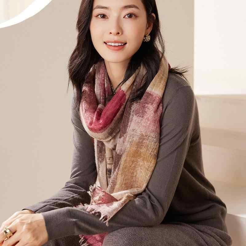 ストール レディース 100% 山羊 カシミヤ 秋冬 薄手 軽量 精紡 織り 指輪が通る しなやか 保温性 あったか 通勤 オフィス エレガント カジュアル 上品 高級感