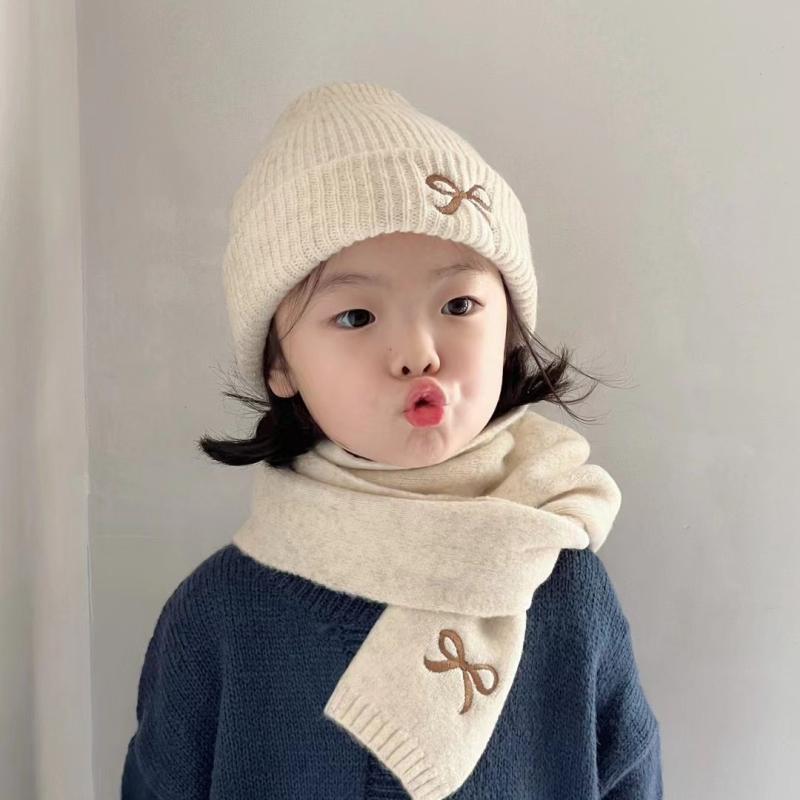 ニット帽 キッズ ベビー 男の子 女の子 あったか 防寒 防風 帽子 マフラー 2点セット 冬用 リボン付き ふわふわ素材 かわいい 2～10歳頃 通園 通学 お出かけ