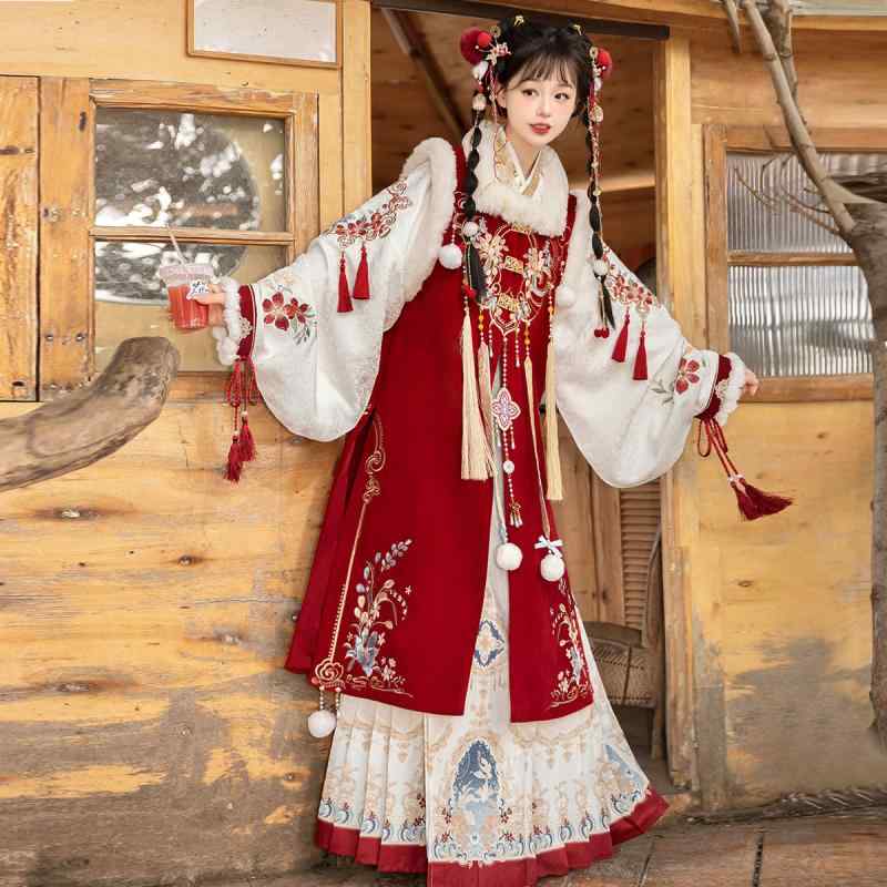 漢服 レディース 明制 襦裙スタイル 比甲 交領衣 馬面裙 セットアップ 中国風 伝統衣装 仙女風 エレガント 上品 かわいい 直袖 秋冬 ポリエステル