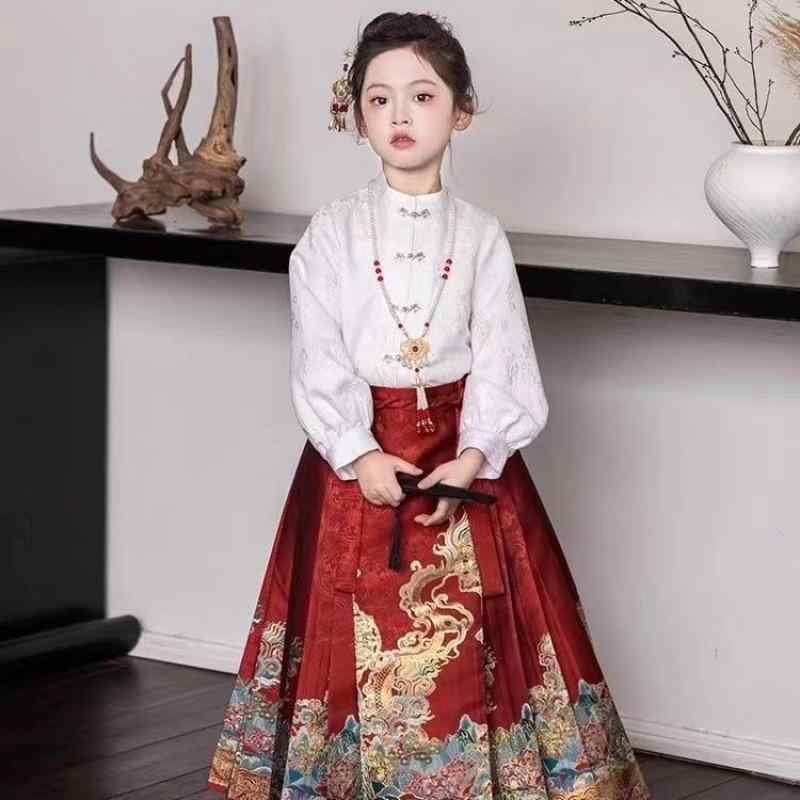 セットアップ 女の子 キッズ ジュニア 漢服 古装 中国風 馬面スカート 秋冬 再生繊維 赤色 発表会 お正月 七五三 イベント 記念日 お出かけ