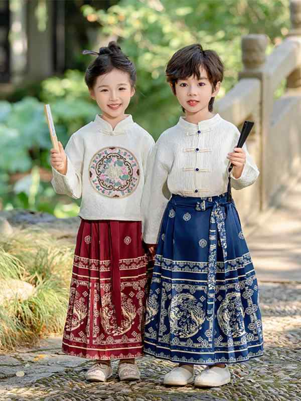 中華風衣装 キッズ 男女兼用 新中華風 かわいい チャイナ風プリーツスカート セットアップ 花柄 切り替え 発表会 舞台 イベント 習い事 ポリエステル綿混 柔らか素材 春秋