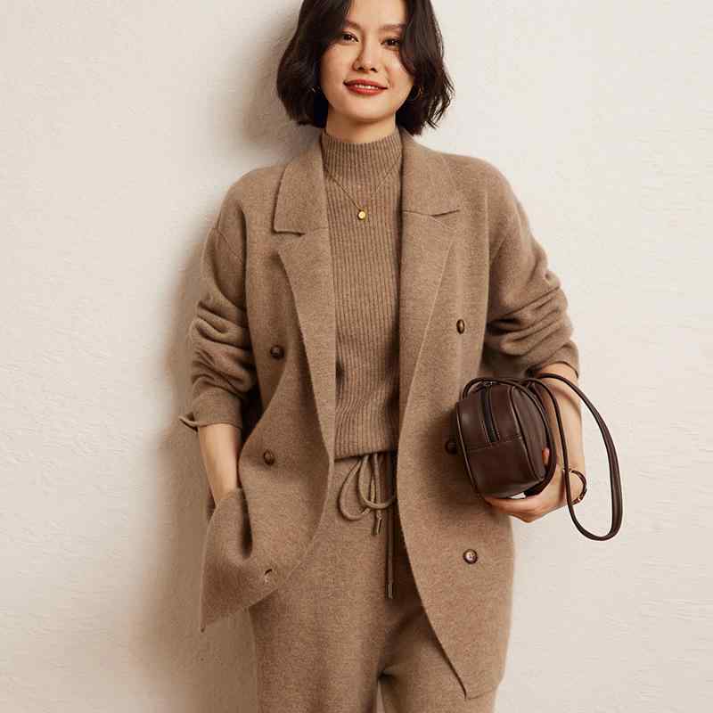 カーディガン レディース 秋冬 カシミヤ ミドル丈 襟付き レトロ ゆったり ルーズフィット カジュアル リラックス 着痩せ効果 細見え 韓国ファッション｜モズラボ