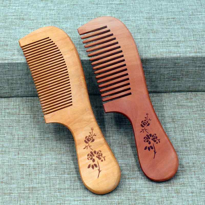 【楽天市場】くし 桃の木製 樟木製 天然木材 手作り ハンドメイド 月型 細歯 持ち手付き ヘアブラシ ヘアコーム 頭皮ケア スカルプケア ...