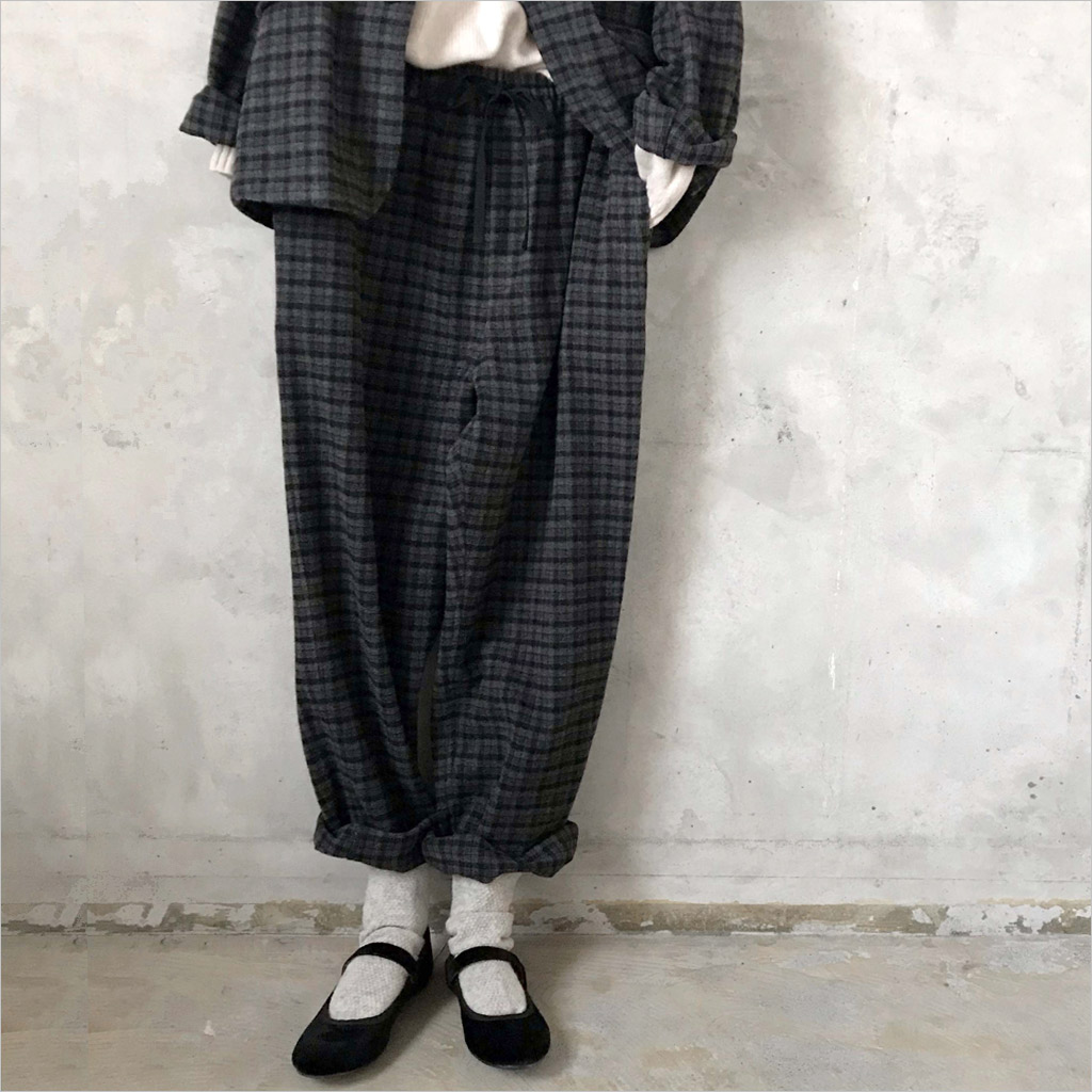 HTS (HARROW TOWN STORES) [エイチティーエス] ウールチェックイージーパンツ レディース NHT1861WC grey×black check 26,400円