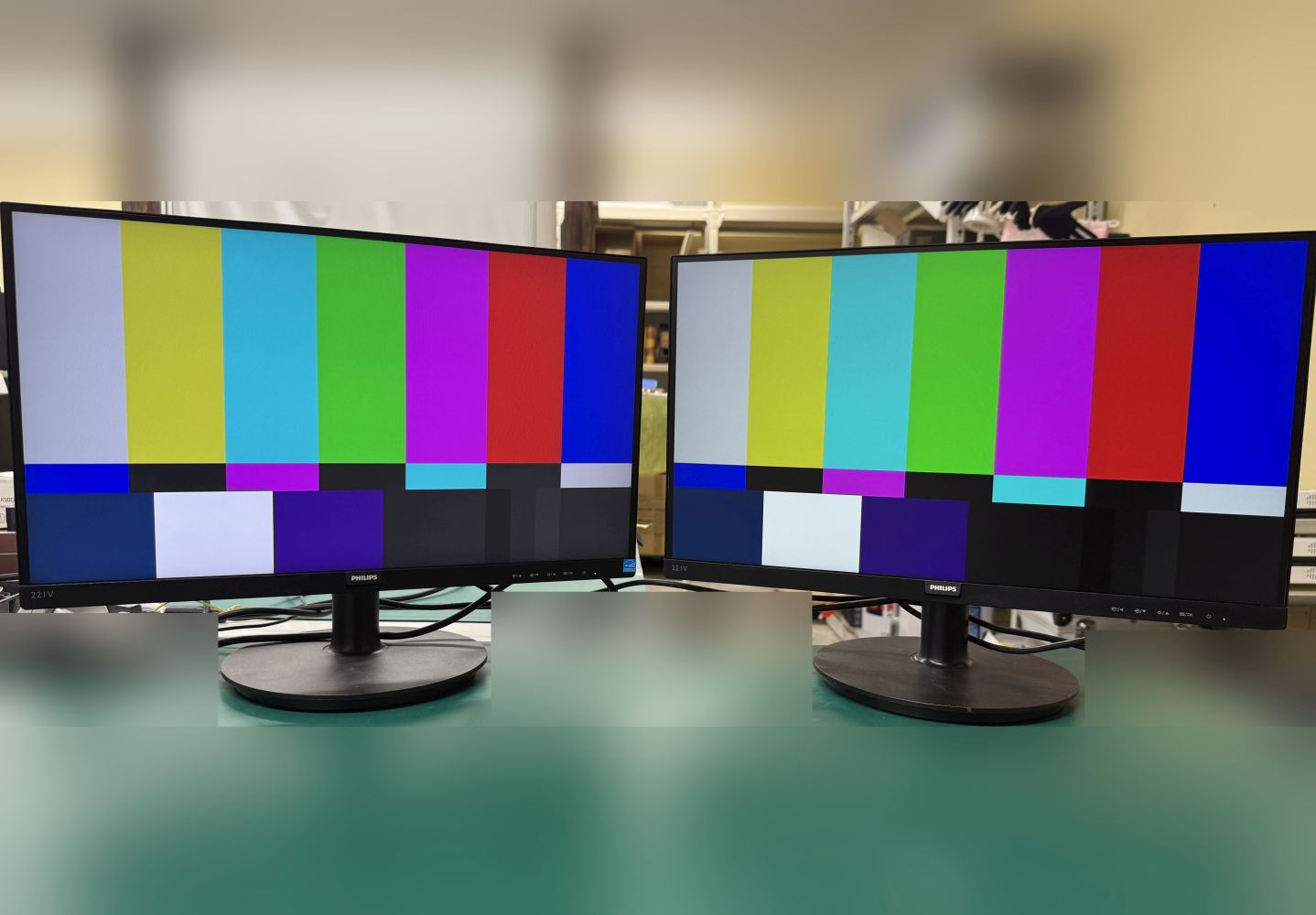 PHILIPS / フィリップス 22in 広広とした 液晶 見せびらかす管する 221V8 黒いこと 2台仕掛ける ツイン管する 221V8/11【貨物輸送無料】【30日引き受ける】