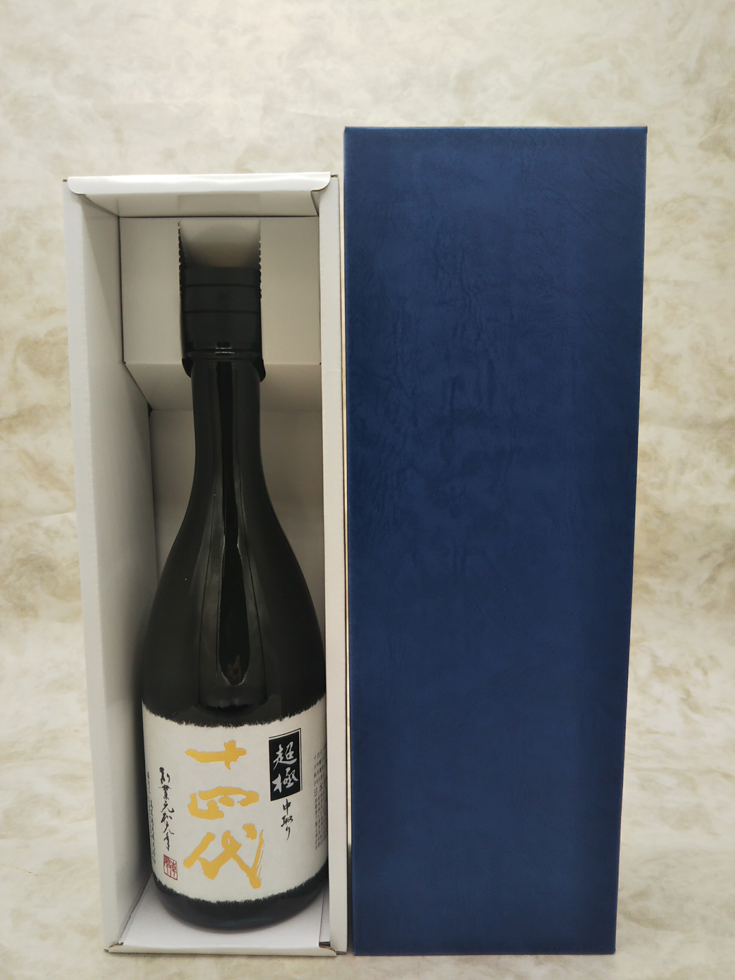 14代　EXTRAエクストラ　純米大吟醸720ml Amazon.co.jp: 十四代 エクストラ 純米大吟醸 大極上諸白 720ml