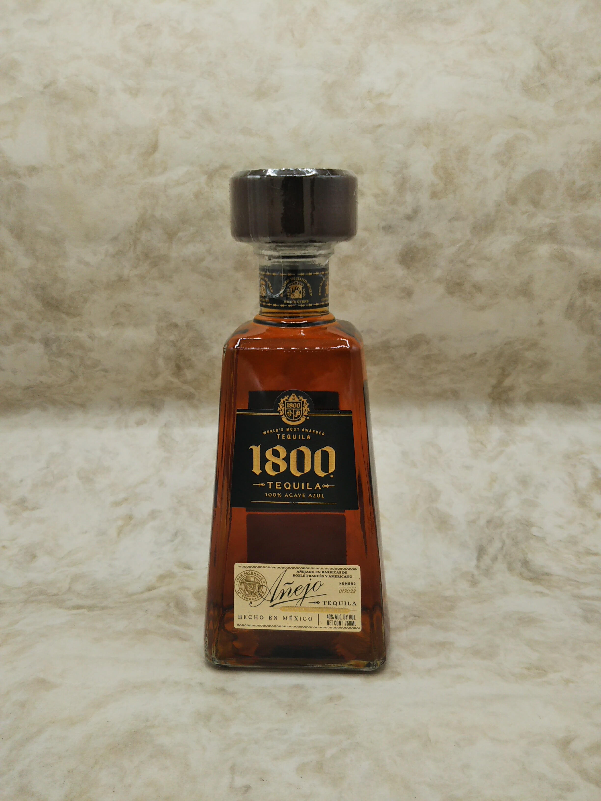 楽天市場】クエルボ 1800 アネホ テキーラ 40度 750ml CUERVO 1800