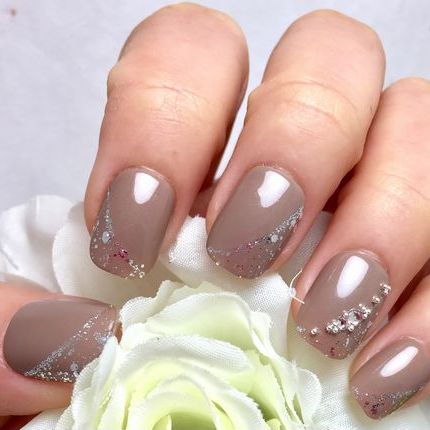 楽天市場】☆つぶつぶスタッズビジュー/レッド☆指先に映える真っ赤