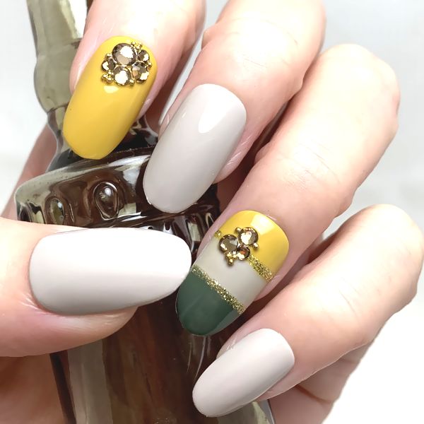 楽天市場】☆ホリデーカラーネイル☆ニュアンスフレンチ シャイニー