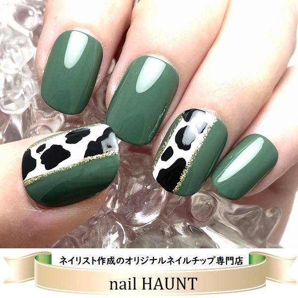 市場 アニマル柄アート グリーン おしゃれなモスグリーンカラーダルメシアン柄手描きアートの