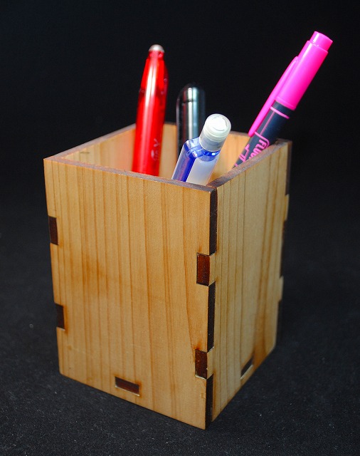 楽天市場 ヒノキの手作りペン立て 名入れサービス Thxgd 18 名入れ彫刻のオフィスたなか