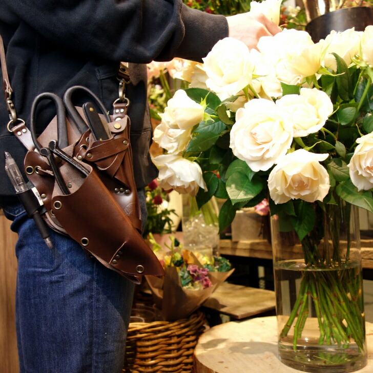 激安大特価 シザーケース フローリスト ケース 本革 ナイロ Mana スマホケース オプションケース付き ガーデニングケース 剪定ばさみケース ハサミケース おしゃれ かわいい 花屋 ハンドメイド ガーデニング 生け花 革日本製 職人手作り スタイリッシュ ギフト
