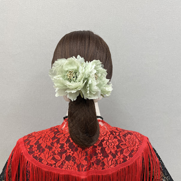 フラメンコ衣装 白地 x 赤い花柄 S ファルダ + 髪飾り フラメンコ衣装 白地 x 赤い花柄 S ファルダ + 髪飾り