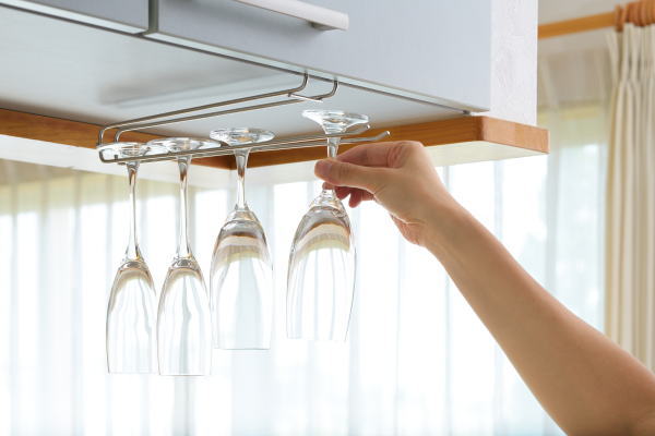 楽天市場 地域別送料無料 アンダーワイングラスホルダー 2個セット 東北地方への配送は追加送料600円 北海道 沖縄への配送は追加送料1500円 なじみハウス