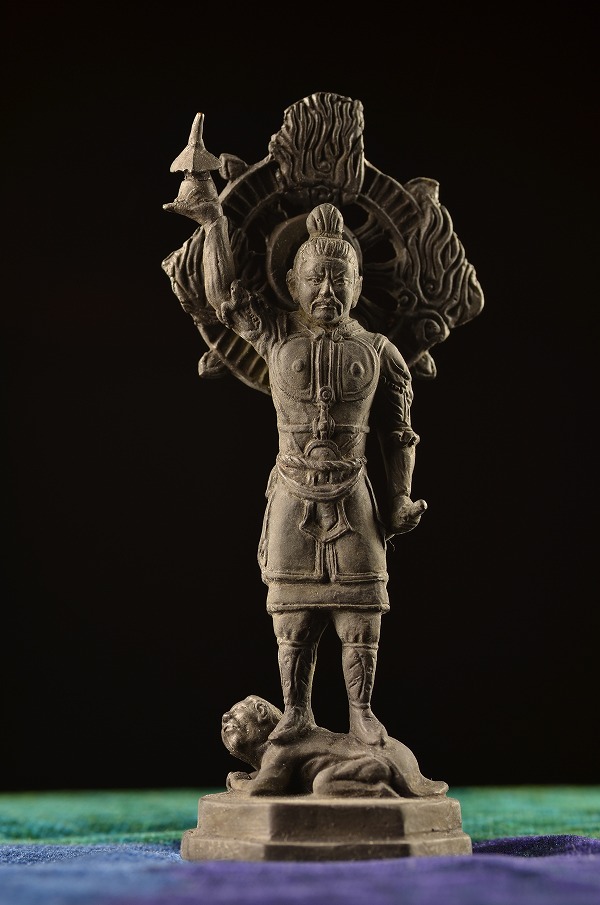 厨子入り仏像 木彫り 極小仏像　四天王　広目天立像 楽天市場】極小仏像（大）四天王 広目天 : 仏像仏画チベット美術卸の天竺堂