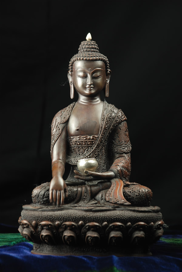 釈迦如来像 銅造彫金完成 一点もの