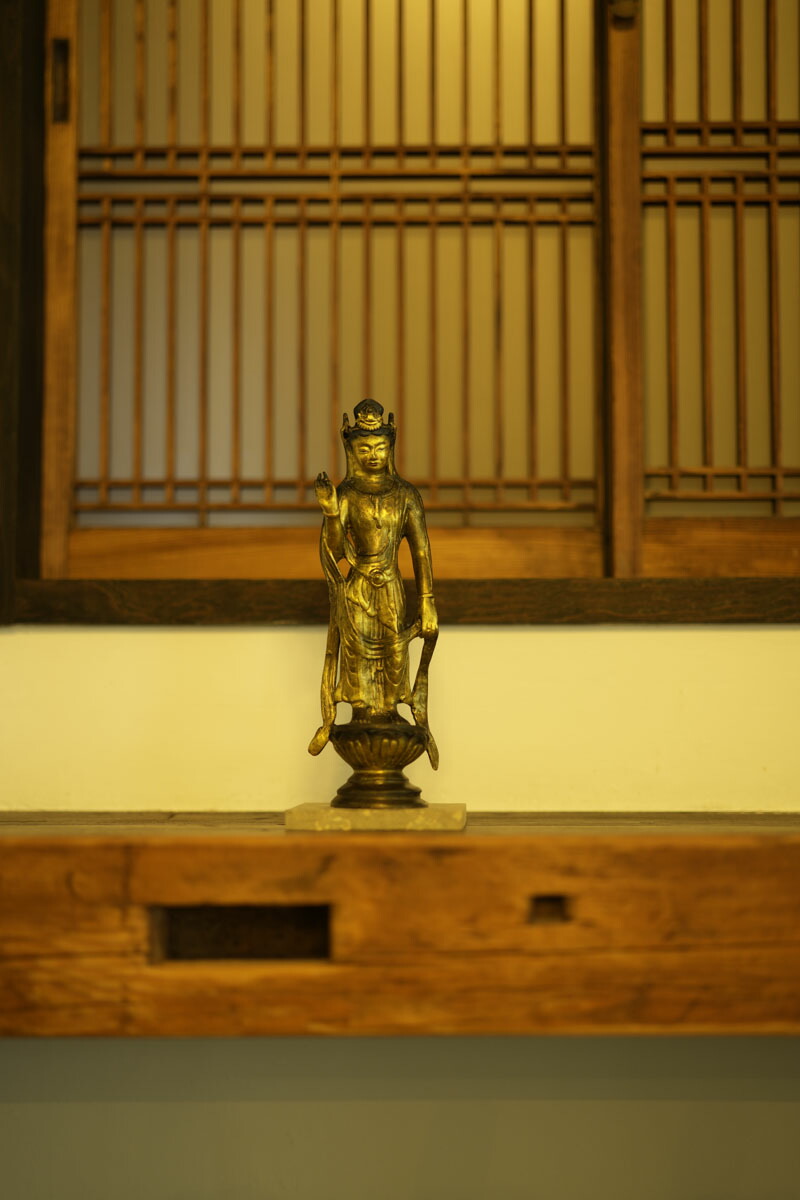 観音菩薩金銅仏仕上げ