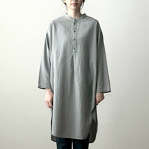 prit(プリット) 50/1オーガニックコットンボイルビエラ近江晒加工 スタンドカラーサイドスリットチュニック