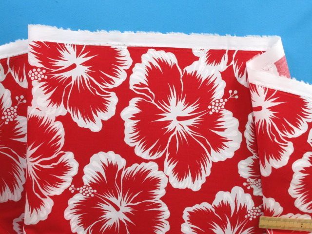 楽天市場】綿プリント生地ハイビスカス・ブルー×オフ白（110cm幅