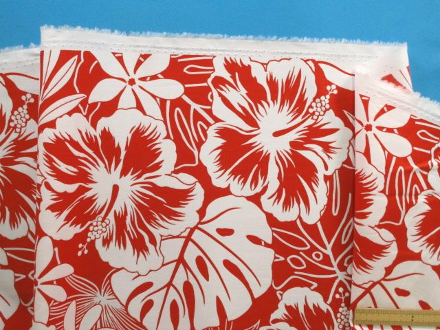 楽天市場】綿プリント生地ハイビスカス・ブルー×オフ白（110cm幅