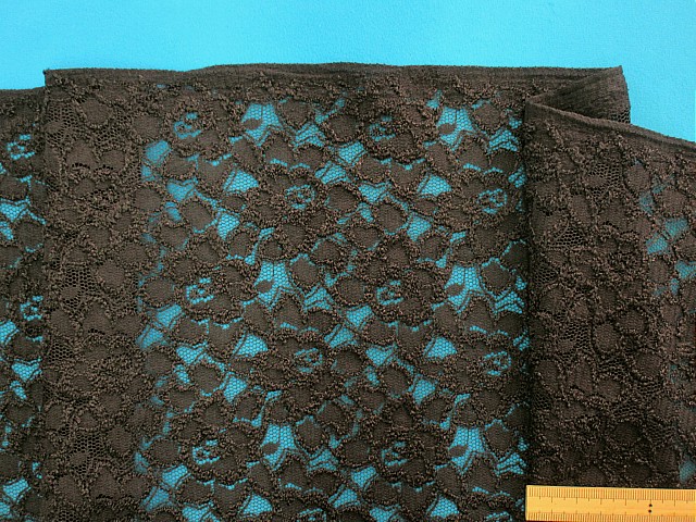 kimonotarou様 黒と金の花柄レース生地 kimonotarou様 黒と金の