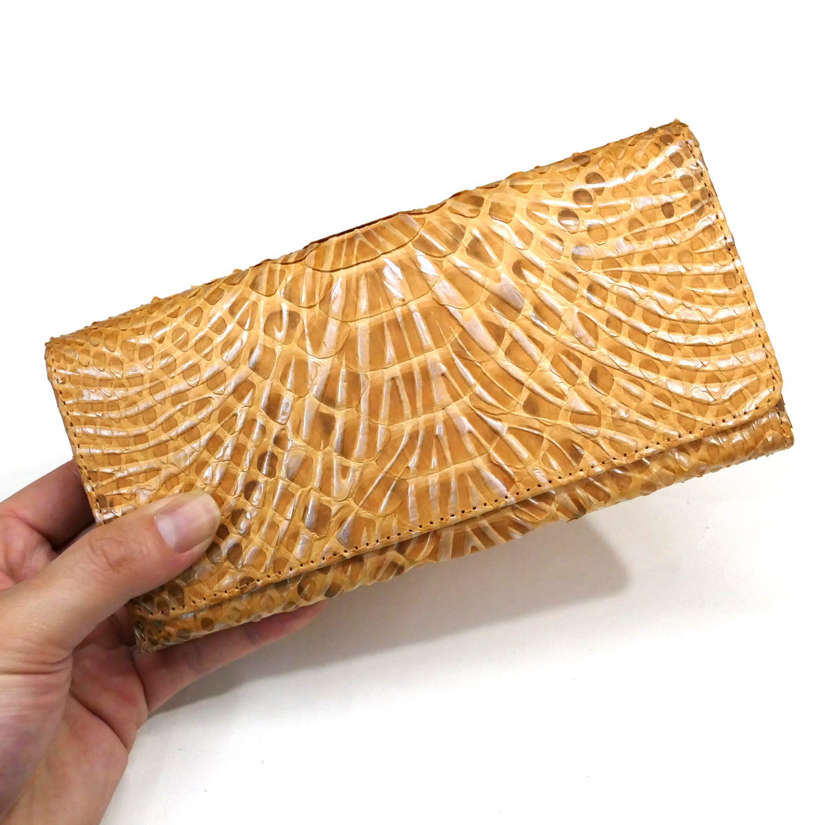がま口 長財布 がま口財布 かぶせ レディース 本革 オレンジ ダイヤモンドパイソン がま口 ヘビ革 蛇革 がま口財布 へび革 ウエーブ柄 オレンジ 2 オリジナルパースナカムラ 送料無料 日本製 がま口 長財布 レディース財布 口金 ガマ口財布 サイフ 大容量 本革 がま口 長財布 がま口財布 かぶせ レディース 本革 オレンジ ダイヤモンドパイソン がま口 ヘビ革 蛇革 がま口財布 へび革 ウエーブ柄 オレンジ 2 オリジナルパースナカムラ 送料無料 日本製 がま口 長財布 レディース財布 口金 ガマ口財布 サイフ 大容量 本革