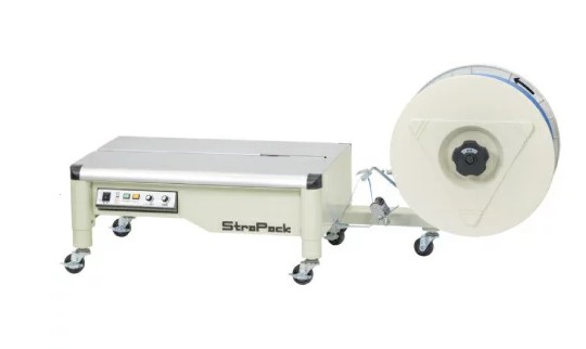 STRAPACK(ストラパック) 半自動小銃荷拵え機  iQ-400LB 超低床型 お役目用  器械 一緒になる機 バス発着場装置 詰め物器械 機械類 一緒になる器 積貨委託貨物 荷拵え機械類 荷拵え装置 荷拵え器 荷拵え  荷拵え器械 荷拵え器械 箱詰め 詰め物 持ちはこび  会社組織 法人 荷拵え進め方 一緒になる 静音 貨物輸送無料