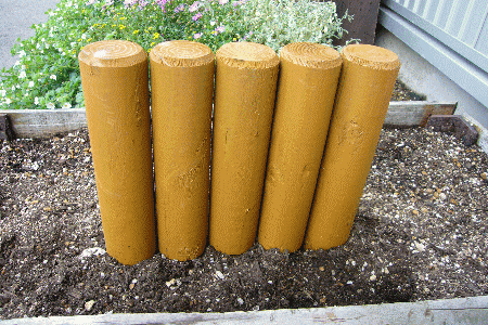 楽天市場 花壇 連結丸太杭長さ約0mm F50mm 5本連結 塗装なしタイプ 防腐防蟻処理品 ガーデニング 丸太 杭 囲い 仕切り 土留め 柵 フェンス 国産 杉材 天然木 連杭 ストッパー 防腐 エクステリアショップ中谷産業