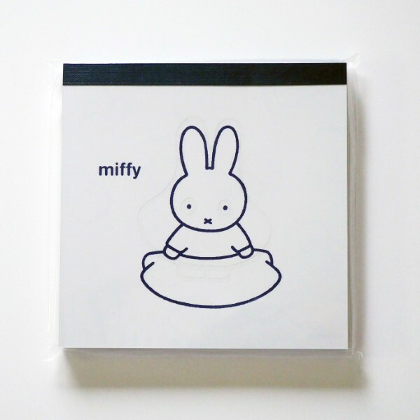 楽天市場 Miffy ミッフィー メモパッド スクエア Blue Bm 002 Obake メモ帳 めも おばけ びっくり お化け うさこちゃん ブルーナ ケーキ 絵本 イラスト Bruna グリーンフラッシュ Greenflash メール便可 なまあずショップ楽天市場店