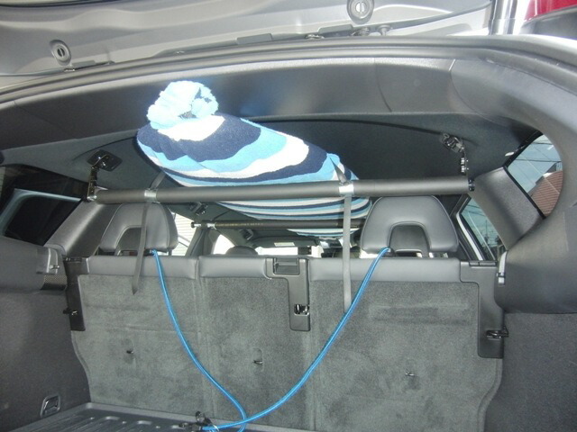 ボルボxc60 車内キャリア ハイグレードパッド付 スノーボード サーフィン スキー ロッドホルダー サイドバー キャンプ ベース キャリア 収納 車中泊 迅速な対応で商品をお届け致します 室内 天井 車内 釣り ルーフ ラック 荷室 棚 インナー