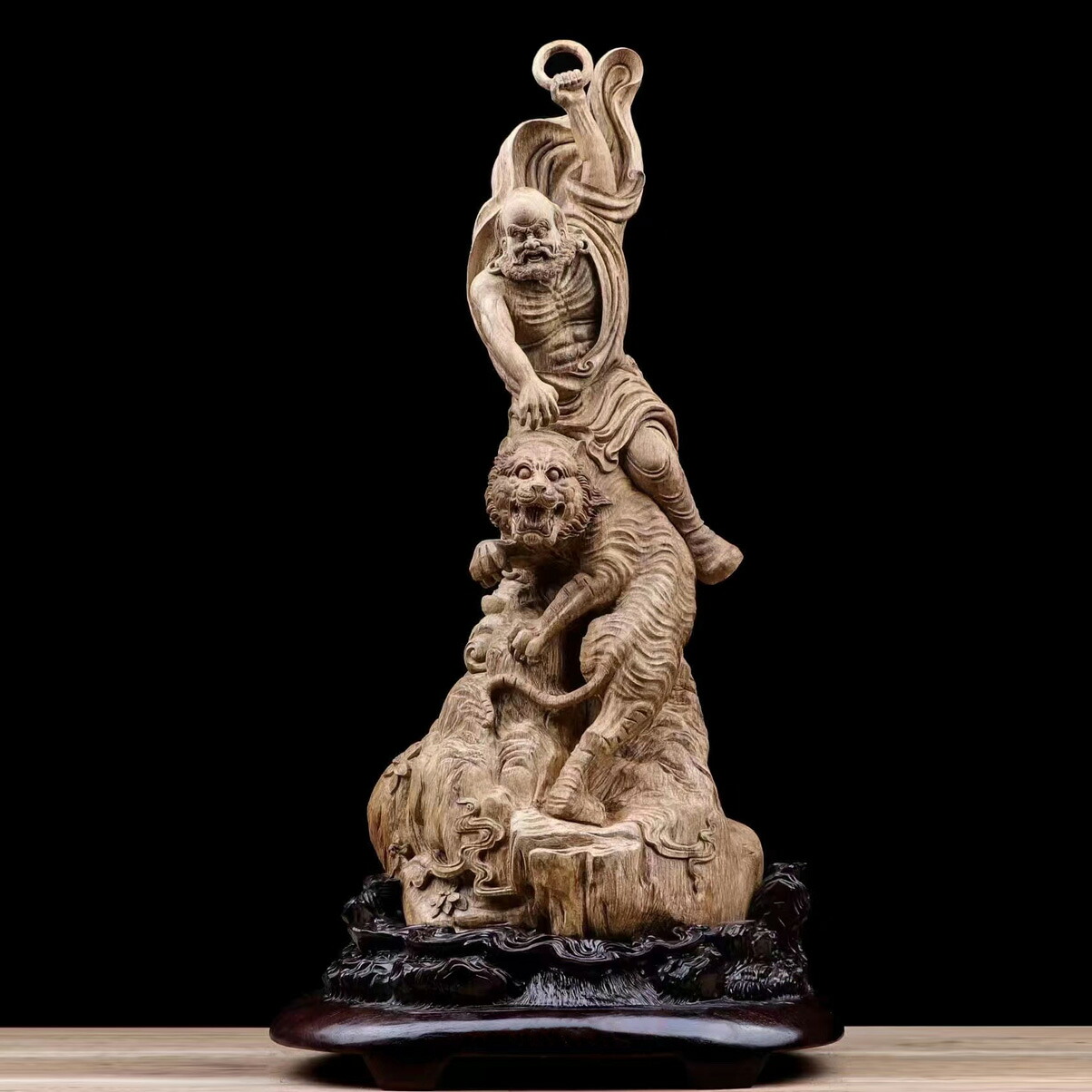 【天然沈香木彫】 阿羅漢 仏教美術 仏像 仏教工芸品 沈香 木彫り コレクション 職人手作り 高い:74cm｜雑貨屋　なな　店