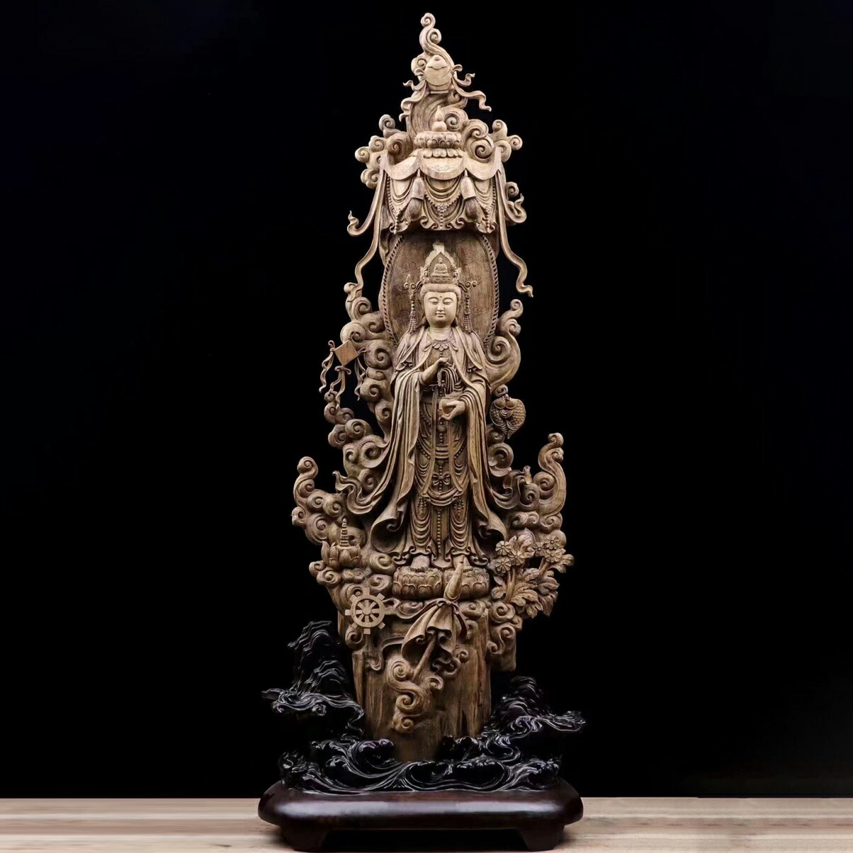 楽天市場】【天然沈香木彫】持蓮観音菩薩立像 仏教美術 仏像